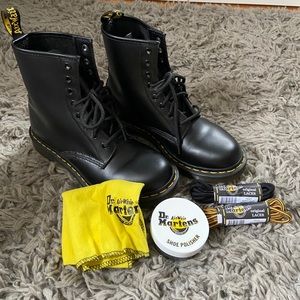 US Women’s 7 Dr. Martens